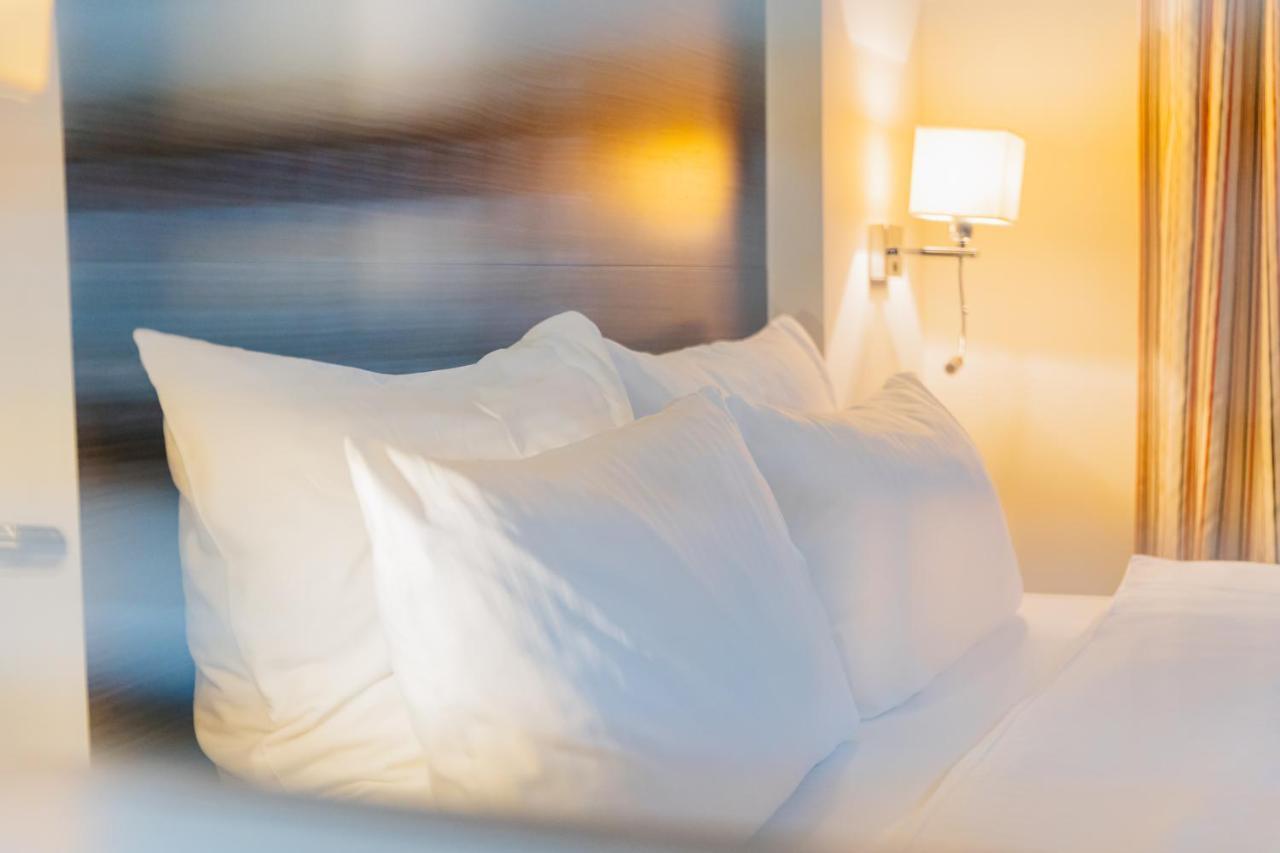 Hotel Dukagjini Peje Bagian luar foto