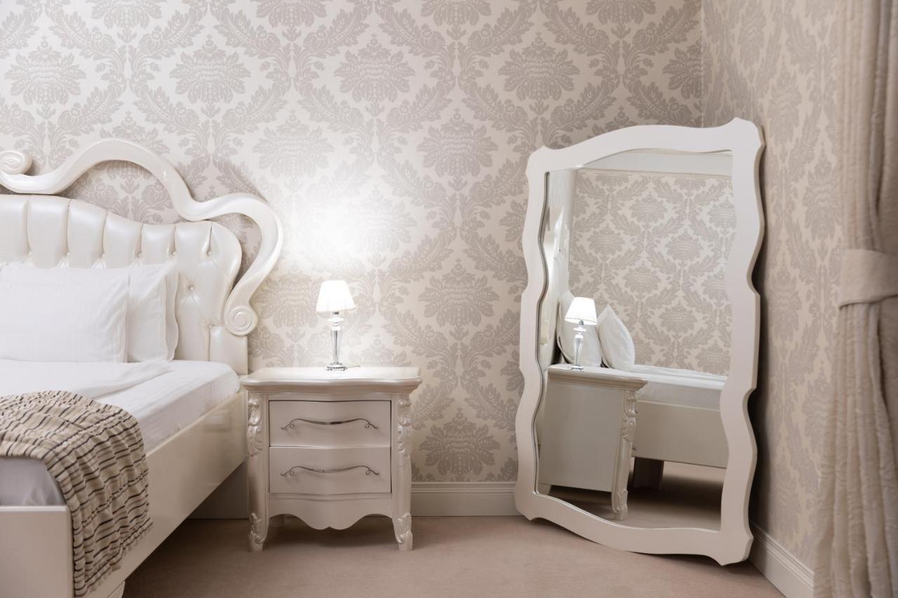 Hotel Dukagjini Peje Bagian luar foto
